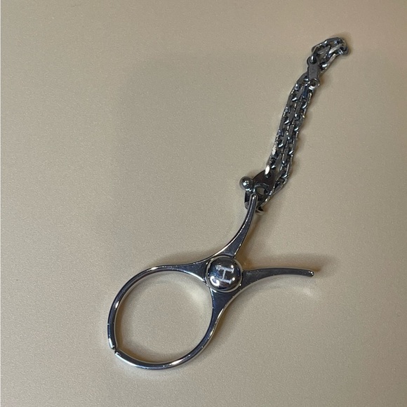 Hermes Accessories - Hermes H logo Filou Chain Glove Holder Clip Silver Tone